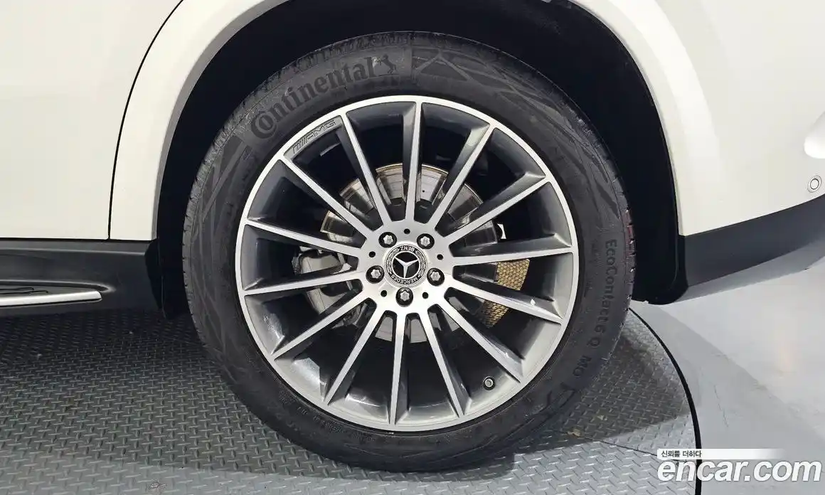 Mercedes-Benz GLE-Class 2025 3.0 Автомат в Москве № 160237, фото 2