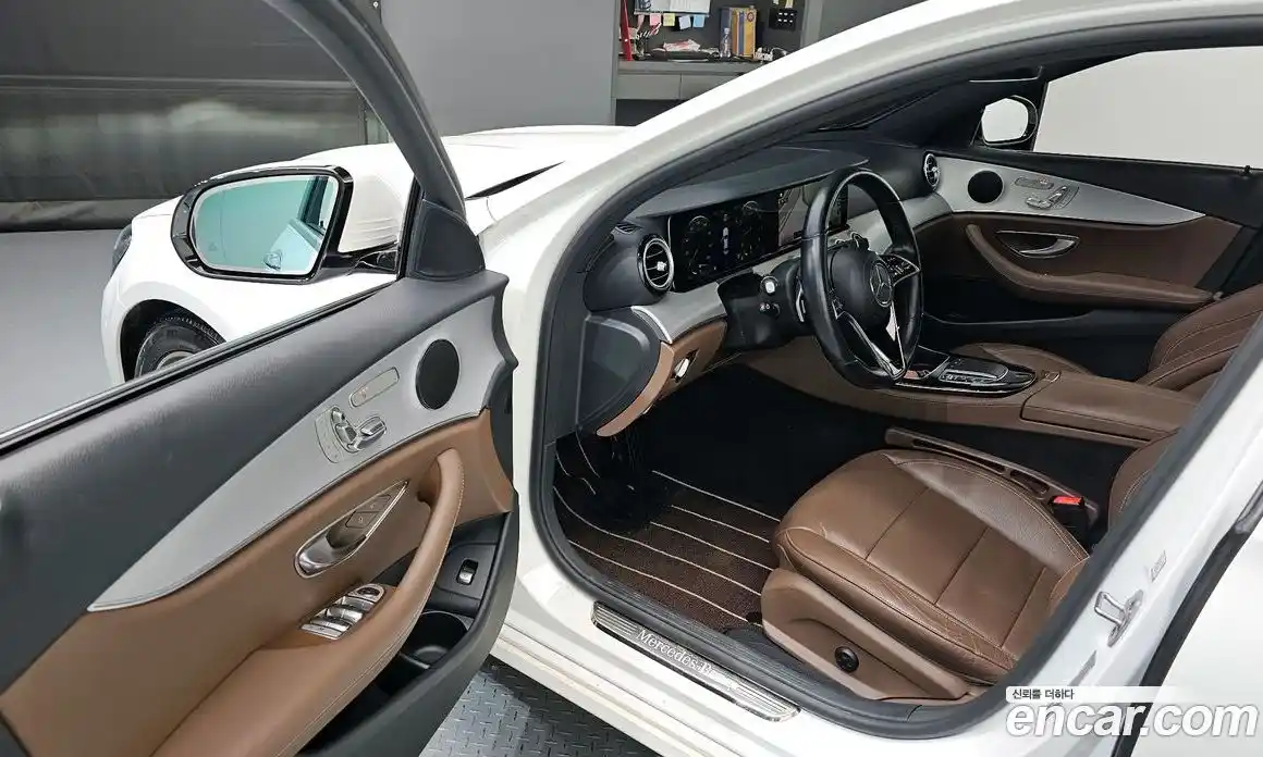 Mercedes-Benz E-Class 2021 2.0 Автомат в Москве № 161046, фото 13