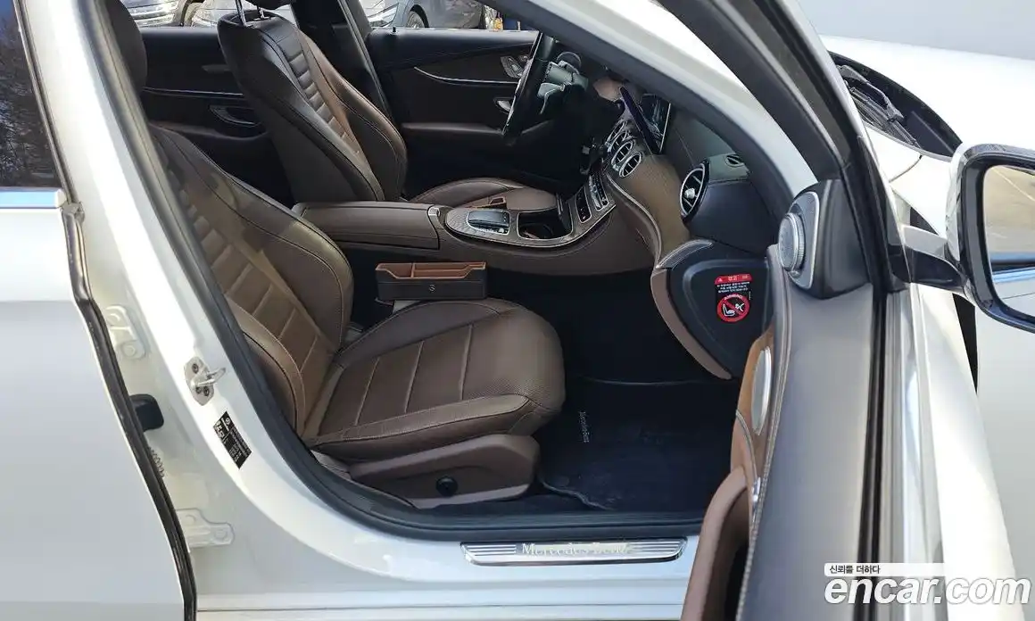 Mercedes-Benz E-Class 2021 2.0 Автомат в Москве № 161621, фото 17