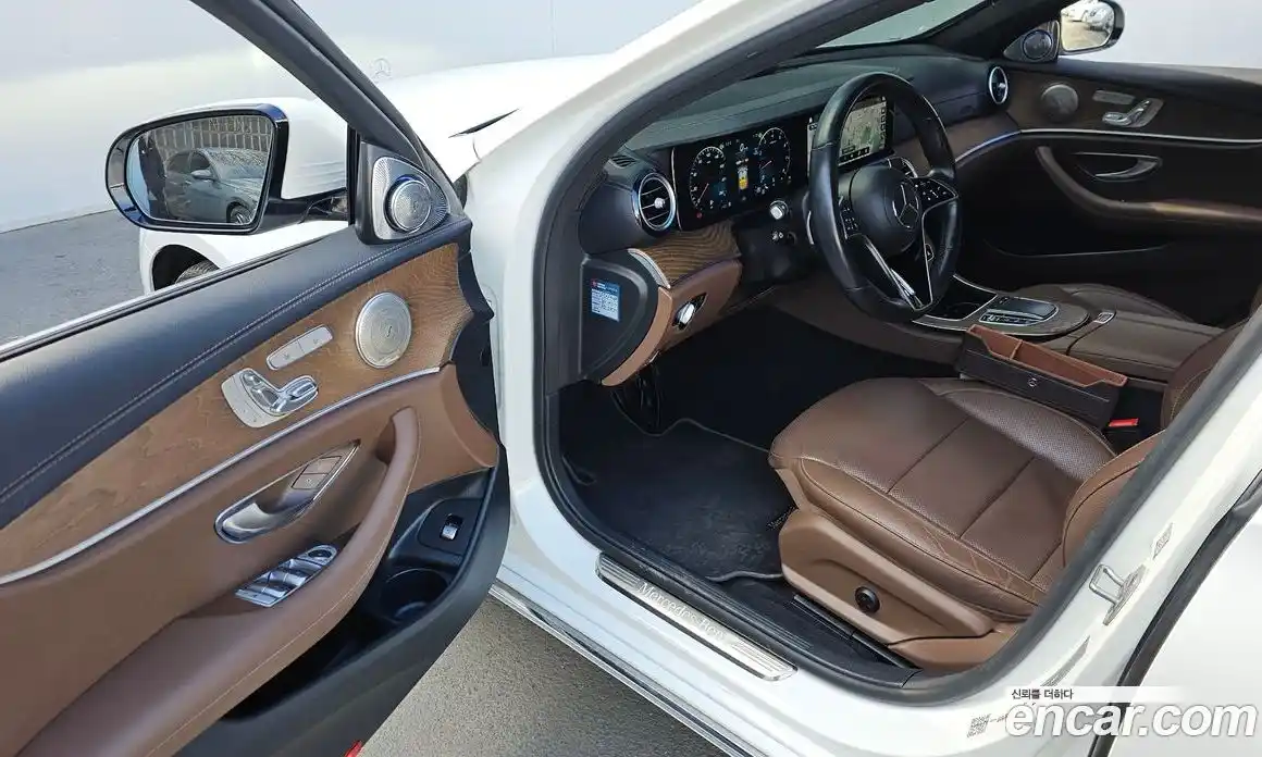 Mercedes-Benz E-Class 2021 2.0 Автомат в Москве № 161621, фото 18