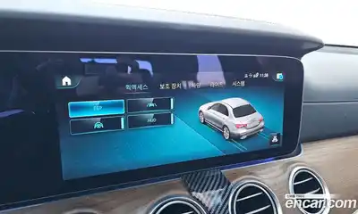 Mercedes-Benz E-Class 2021 2.0 Автомат в Москве № 161621, миниатюра 10