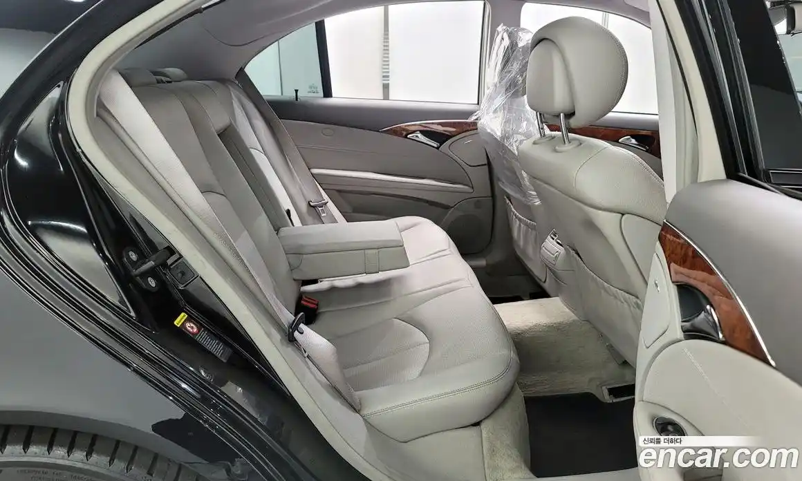 Mercedes-Benz E-Class 2006 3.5 Автомат в Москве № 161666, фото 20