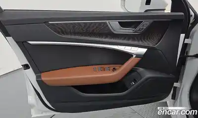 Audi A6 2023 2.0 Автомат в Москве № 162785, миниатюра 2