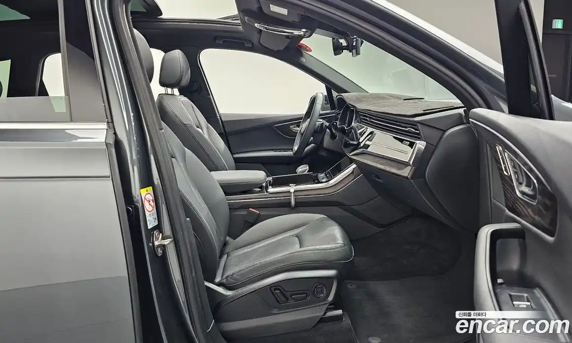 Audi Q7 2021 3.0 Автомат в Москве № 163115, фото 13