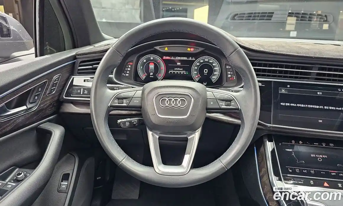 Audi Q7 2021 3.0 Автомат в Москве № 163115, фото 2