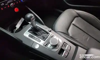 Audi A3 2015 2.0 Автомат в Москве № 163655, миниатюра 11