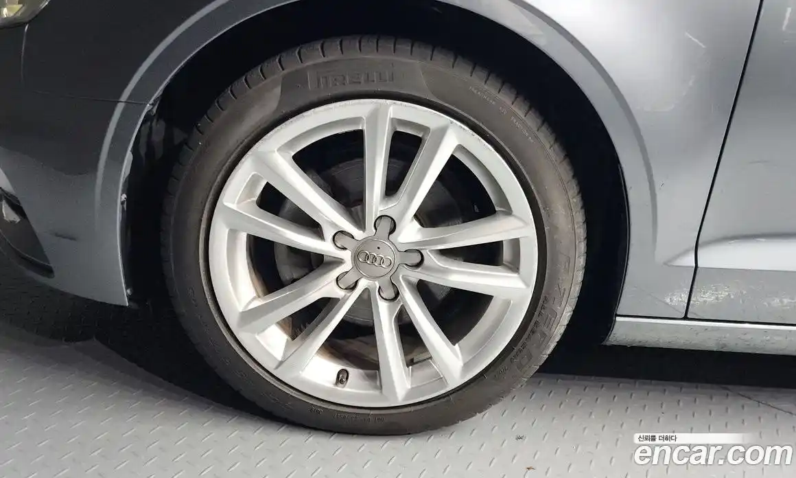 Audi A3 2015 2.0 Автомат в Москве № 163655, фото 19