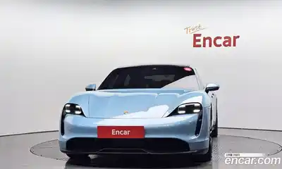 Porsche Taycan, 2024