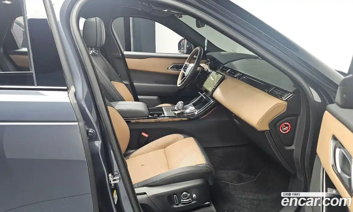 Land Rover Range-Rover Velar 2025 3.0 Автомат в Москве № 165997, фото 4