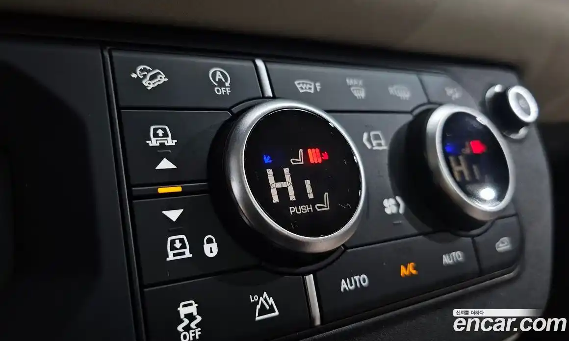 Land Rover Defender 2022 3.0 Автомат в Москве № 166235, фото 14