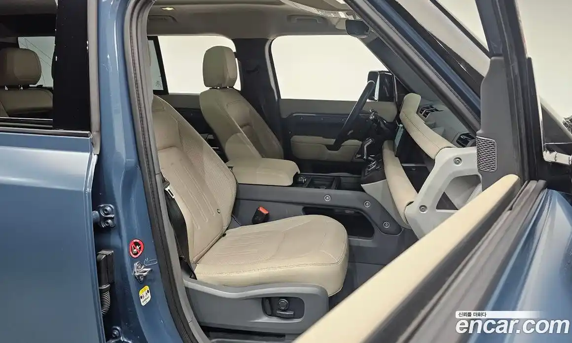 Land Rover Defender 2022 3.0 Автомат в Москве № 166235, фото 17