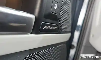 Land Rover Defender 2022 3.0 Автомат в Москве № 166235, миниатюра 9