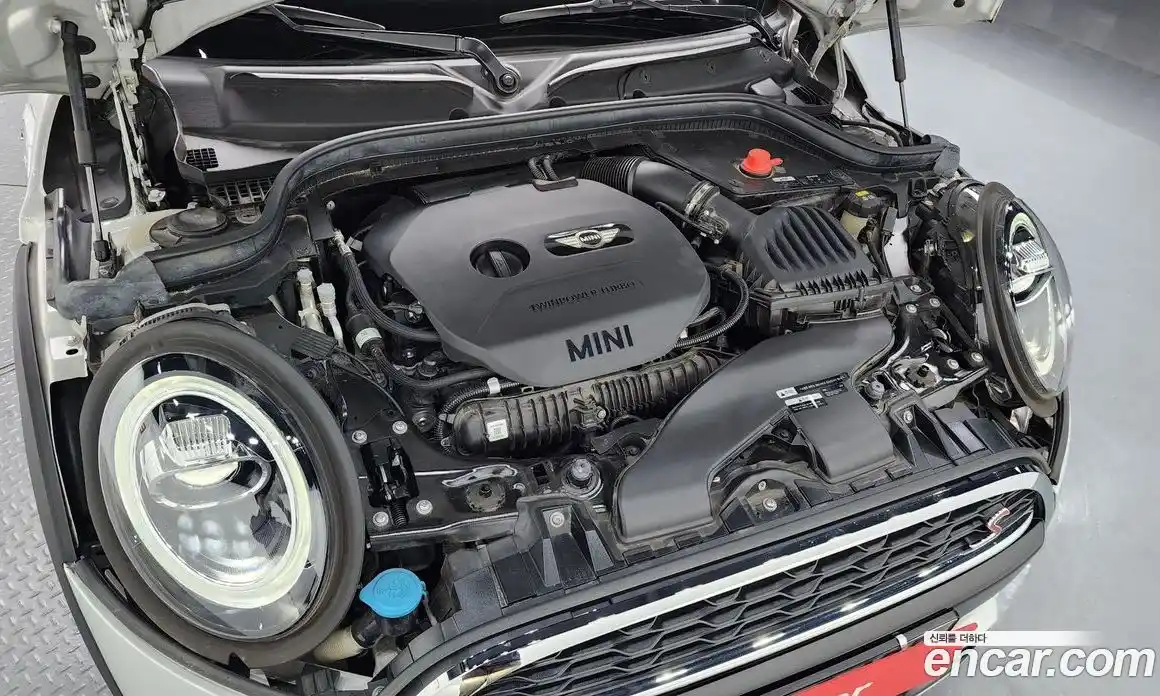 Mini Cooper 2019 2.0 Автомат в Москве № 167020, фото 2