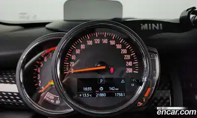 Mini Cooper 2019 2.0 Автомат в Москве № 167020, миниатюра 5
