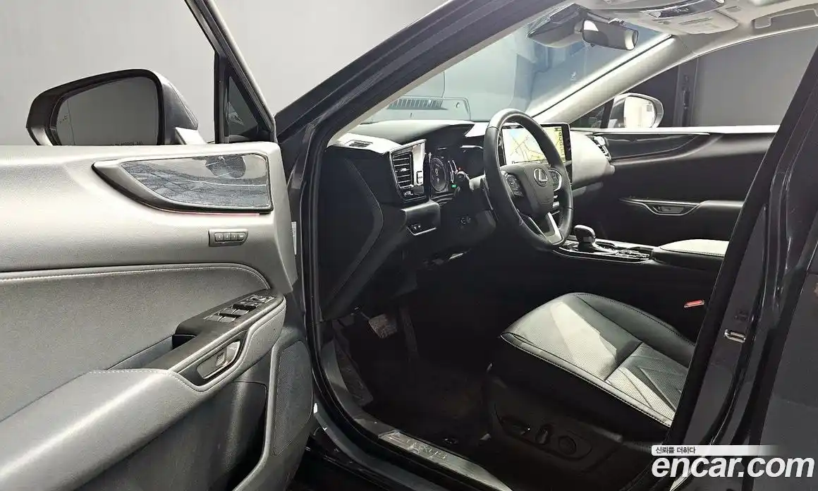 Lexus NX 2025 2.5 Автомат в Москве № 167986, фото 18