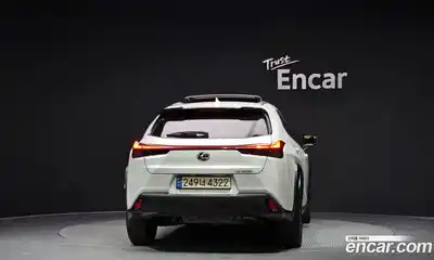 Lexus UX 2024 2.0 Автомат в Москве № 168105, миниатюра 4