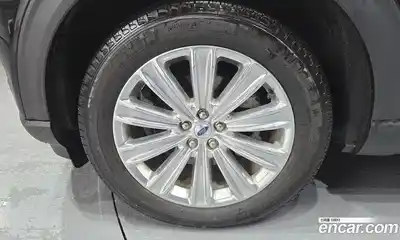 Ford Explorer 2023 2.3 Автомат в Москве № 170845, миниатюра 11