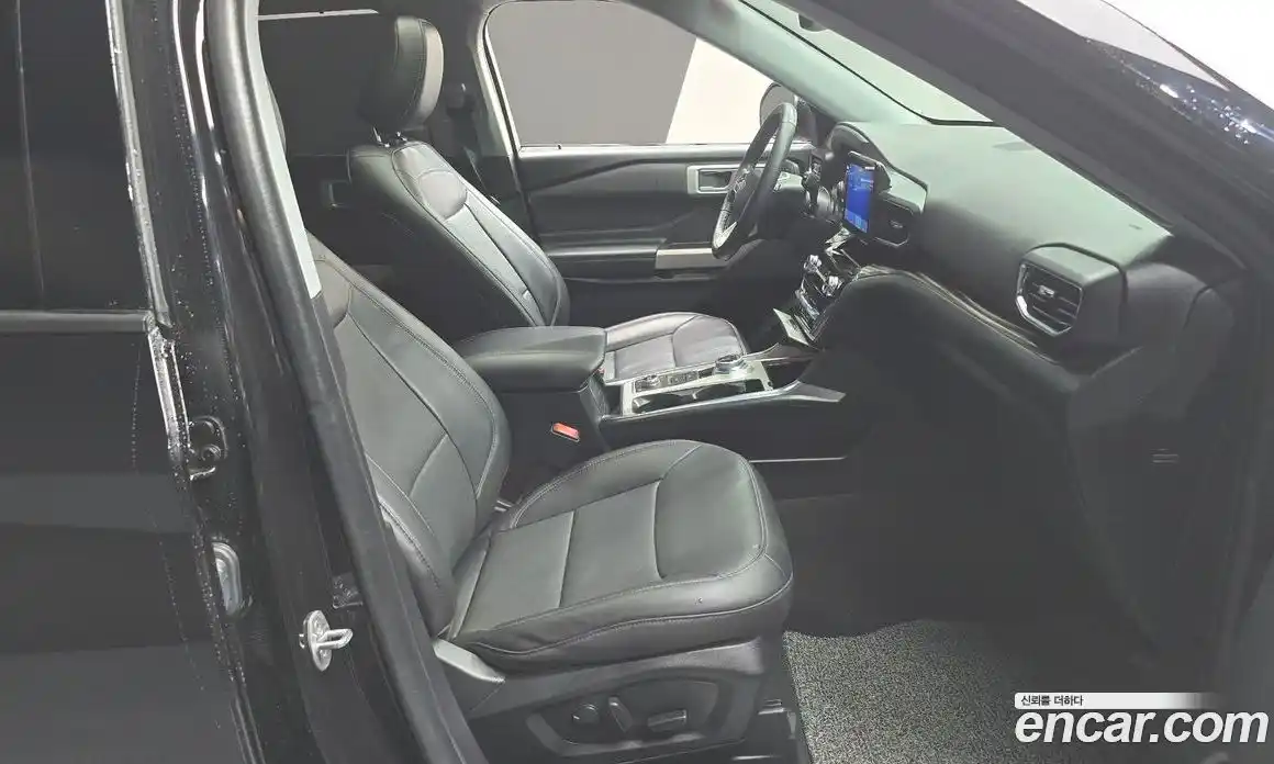 Ford Explorer 2023 2.3 Автомат в Москве № 170845, фото 12