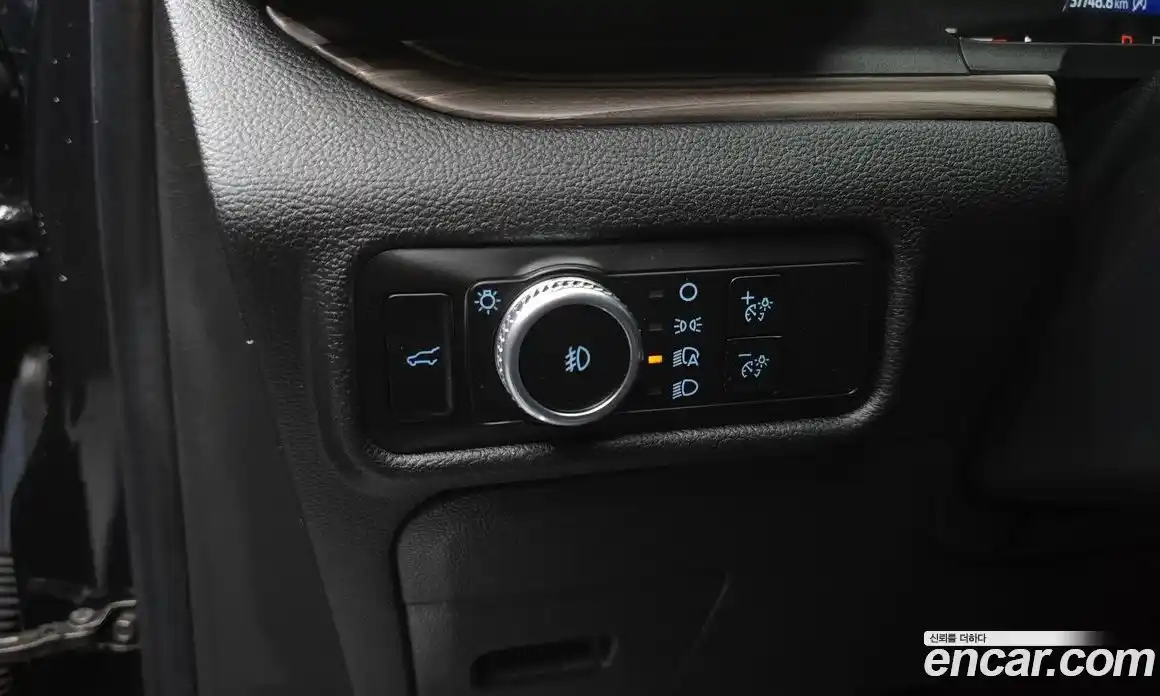 Ford Explorer 2023 2.3 Автомат в Москве № 170845, фото 18