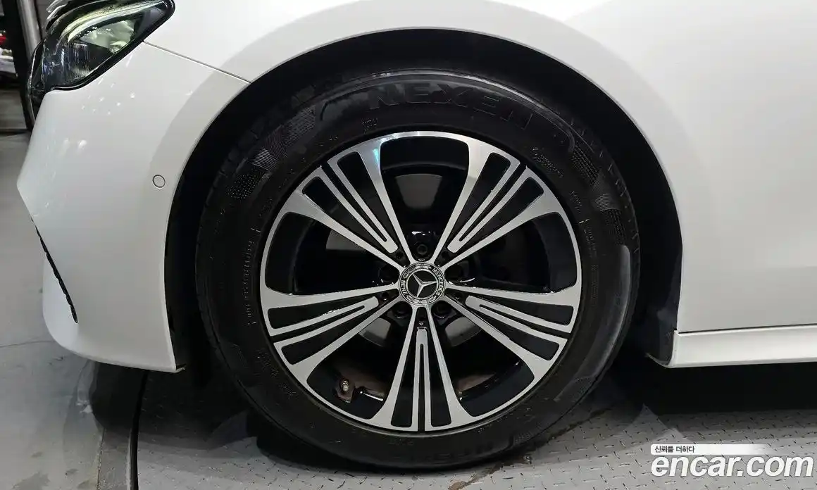 Mercedes-Benz E-Class 2024 2.0 Автомат в Москве № 171645, фото 8