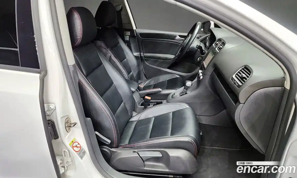 Volkswagen Golf 2011 1.6 Автомат в Москве № 175787, фото 16