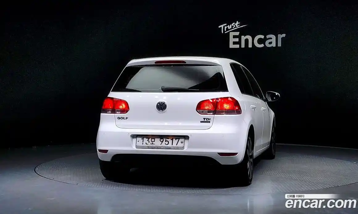 Volkswagen Golf 2011 1.6 Автомат в Москве № 175787, фото 9