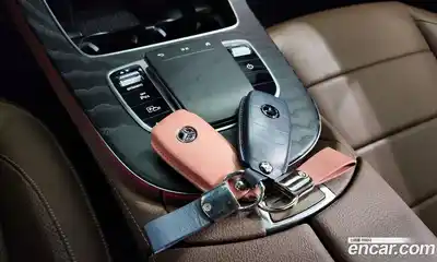 Mercedes-Benz E-Class 2021 2.0 Автомат в Москве № 178875, миниатюра 8