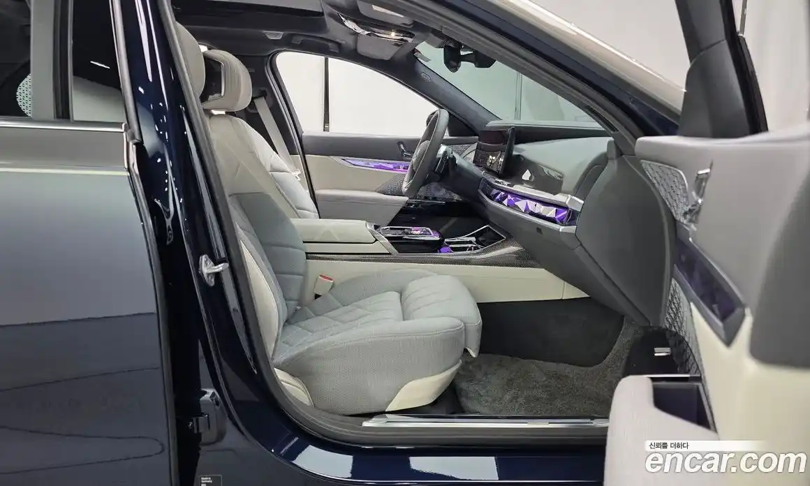 BMW 7-Series 2025 3.0 Автомат в Москве № 187054, фото 7