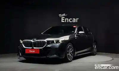 BMW 5-Series 2024 2.0 Автомат в Москве № 188004, миниатюра 2