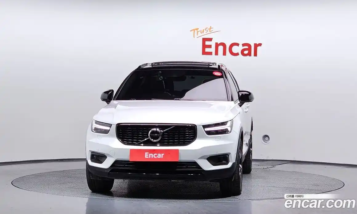 Volvo XC40 2019 2.0 Автомат в Москве № 189377, фото 12