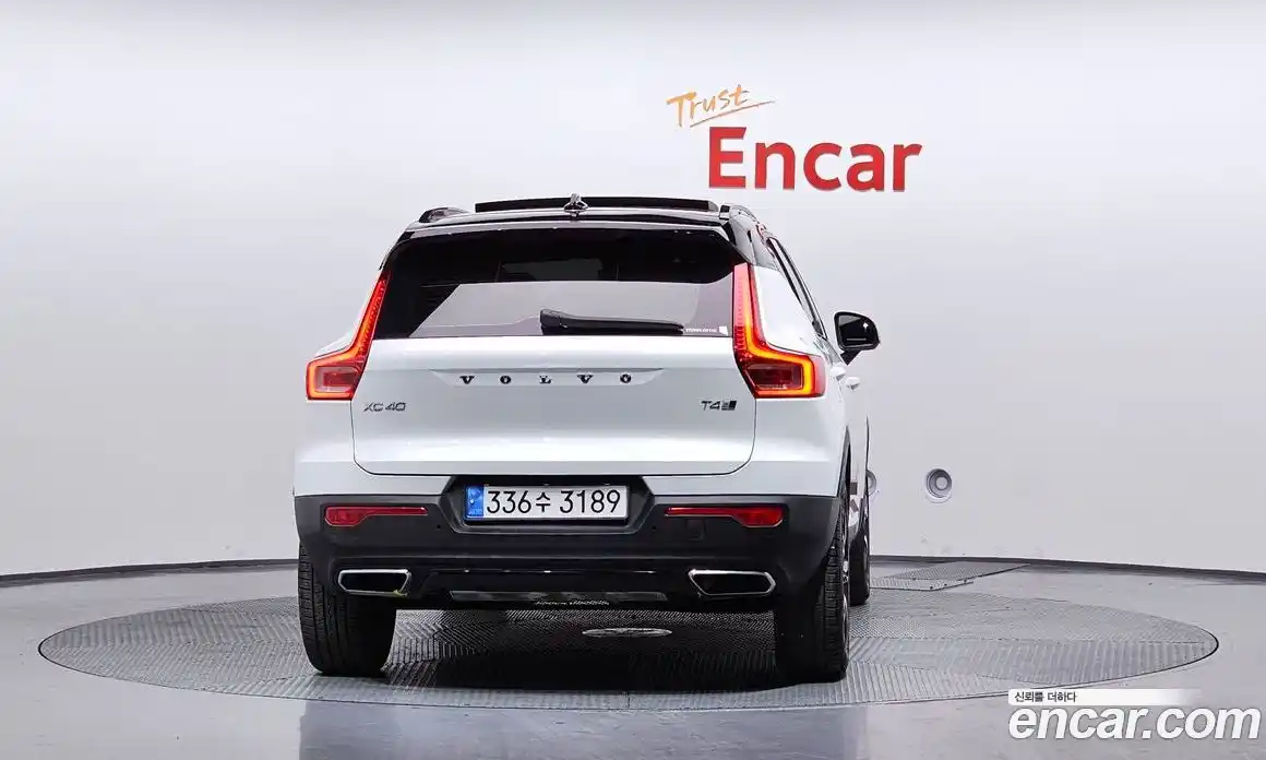 Volvo XC40 2019 2.0 Автомат в Москве № 189377, фото 4