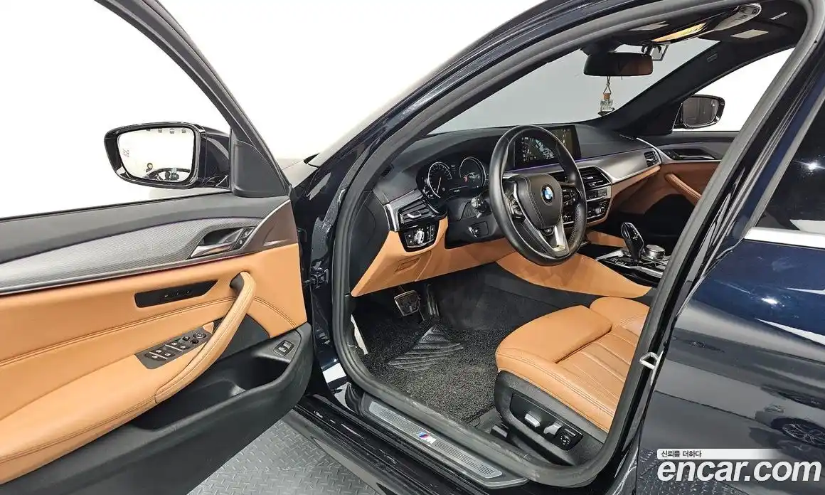 BMW 5-Series 2018 2.0 Автомат в Москве № 192737, фото 14