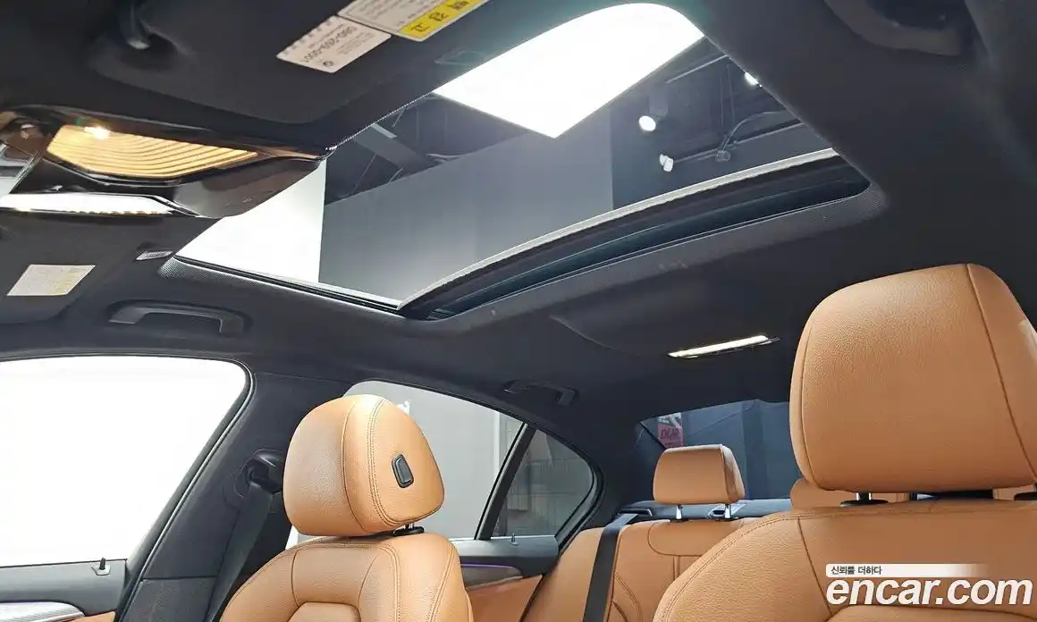 BMW 5-Series 2018 2.0 Автомат в Москве № 192737, фото 2