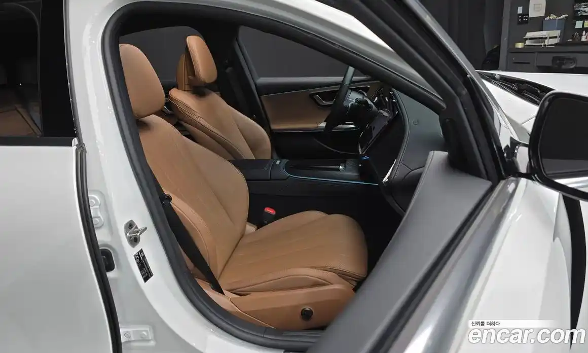 Mercedes-Benz E-Class 2025 2.0 Автомат в Москве № 193808, фото 14