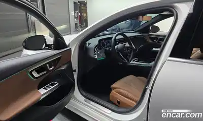 Mercedes-Benz E-Class 2025 2.0 Автомат в Москве № 193808, миниатюра 5