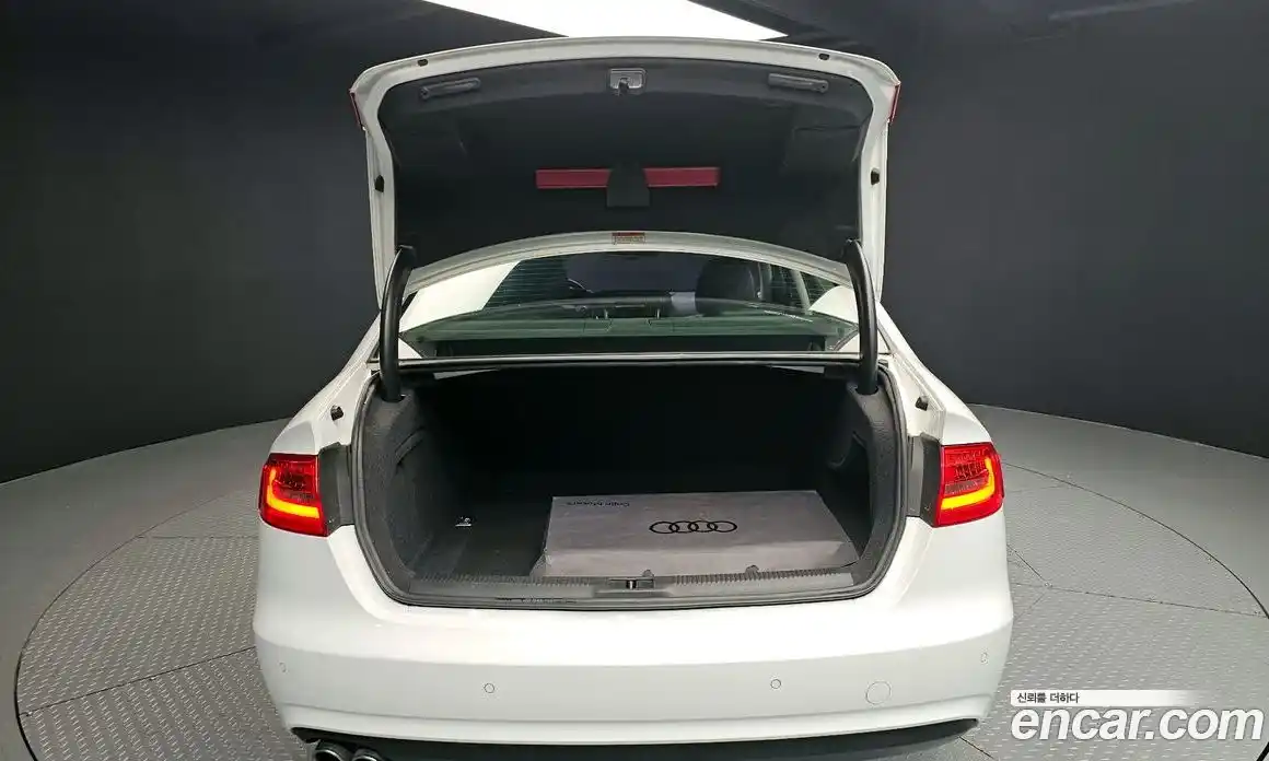 Audi A4 2015 2.0 Автомат в Москве № 196369, фото 8