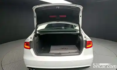 Audi A4 2015 2.0 Автомат в Москве № 196369, миниатюра 8