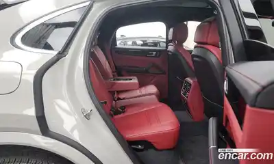 Porsche Cayenne 2023 3.0 Автомат в Москве № 197256, миниатюра 5