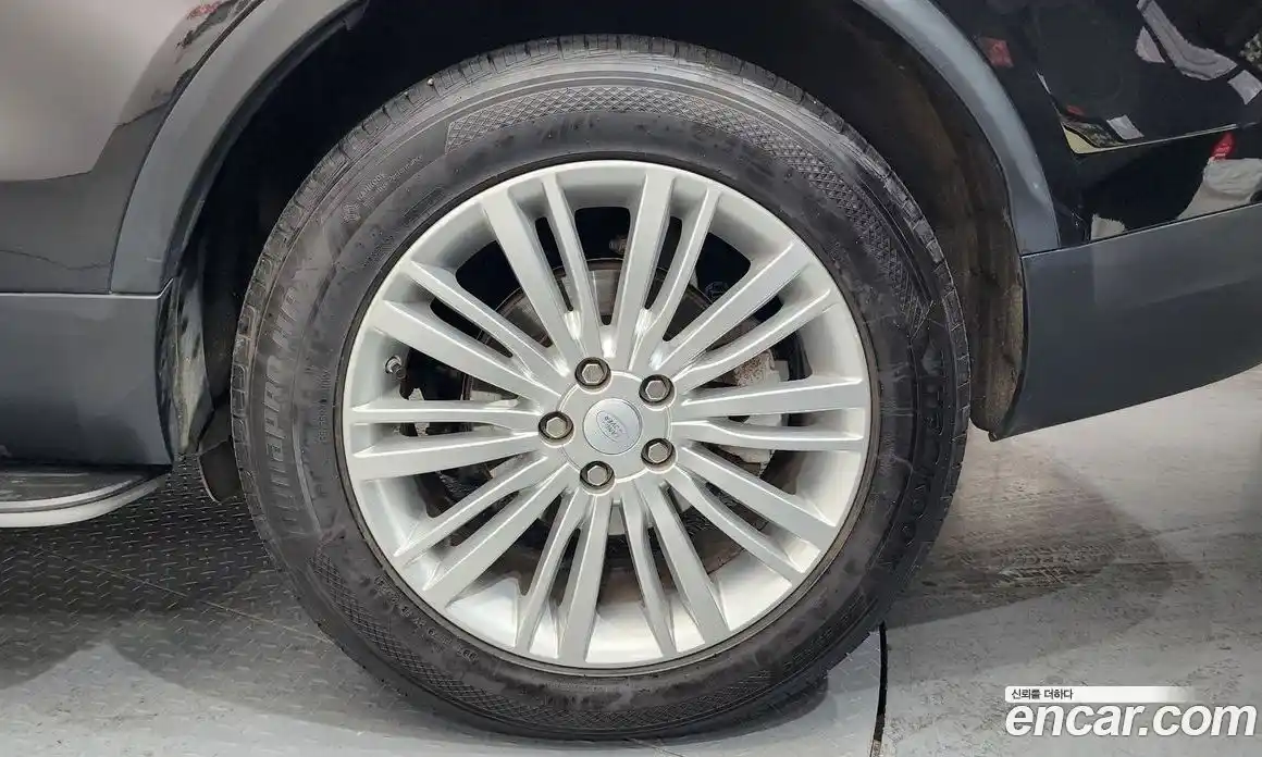 Land Rover Discovery 2018 3.0 Автомат в Москве № 198285, фото 15