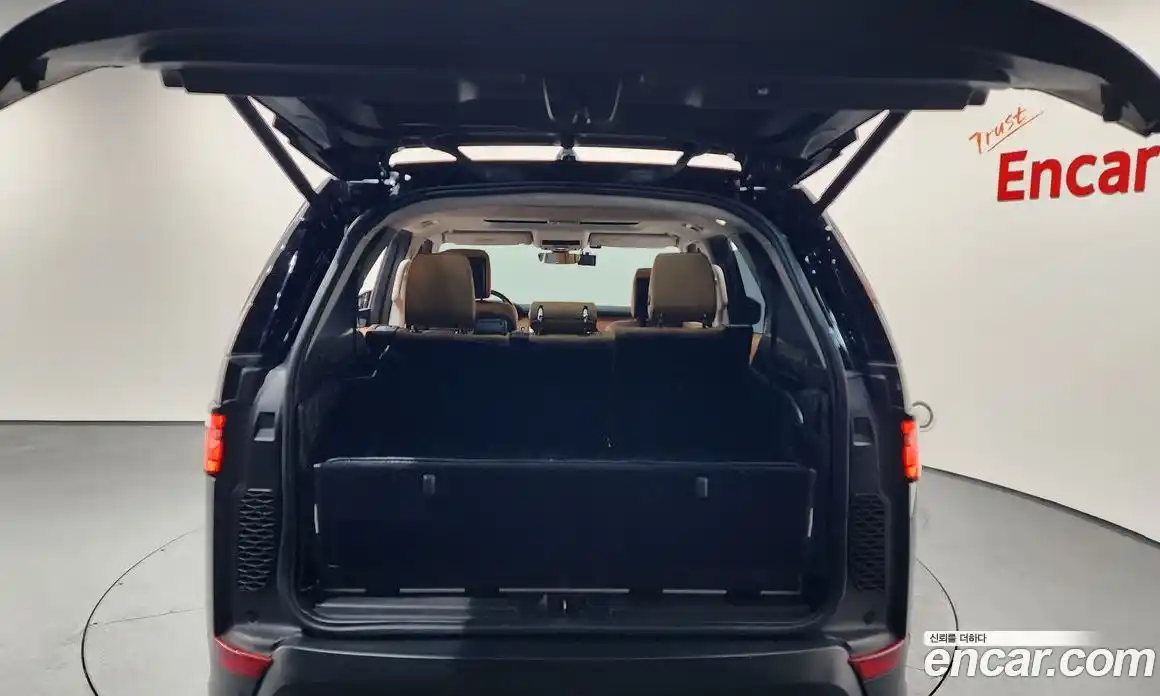 Land Rover Discovery 2018 3.0 Автомат в Москве № 198285, фото 9