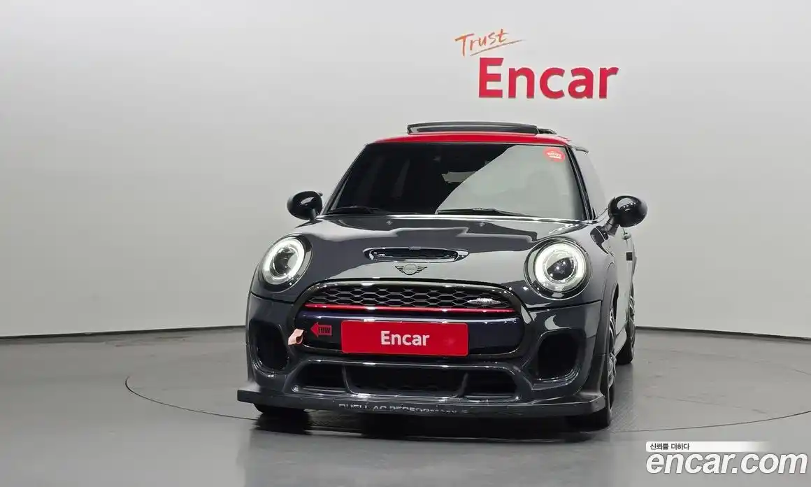 Mini Cooper 2018 2.0 Автомат в Москве № 198357, фото 1