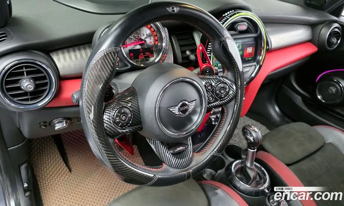 Mini Cooper 2018 2.0 Автомат в Москве № 198357, фото 11