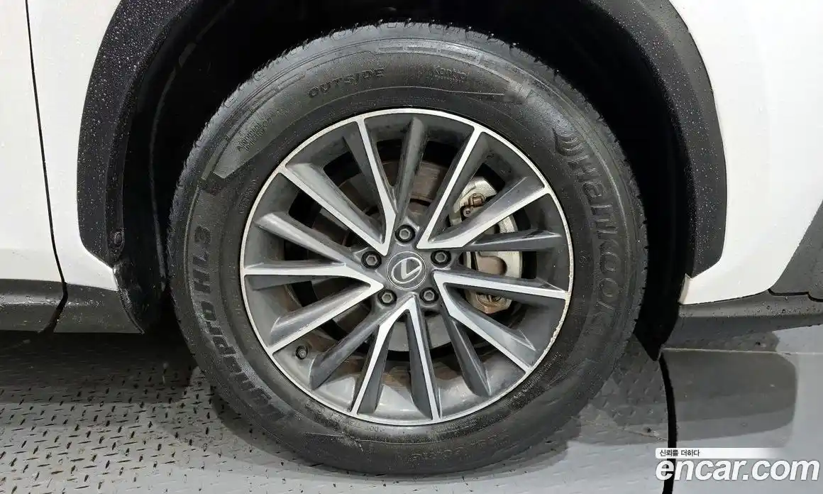 Lexus NX 2024 2.5 Автомат в Москве № 198748, фото 16