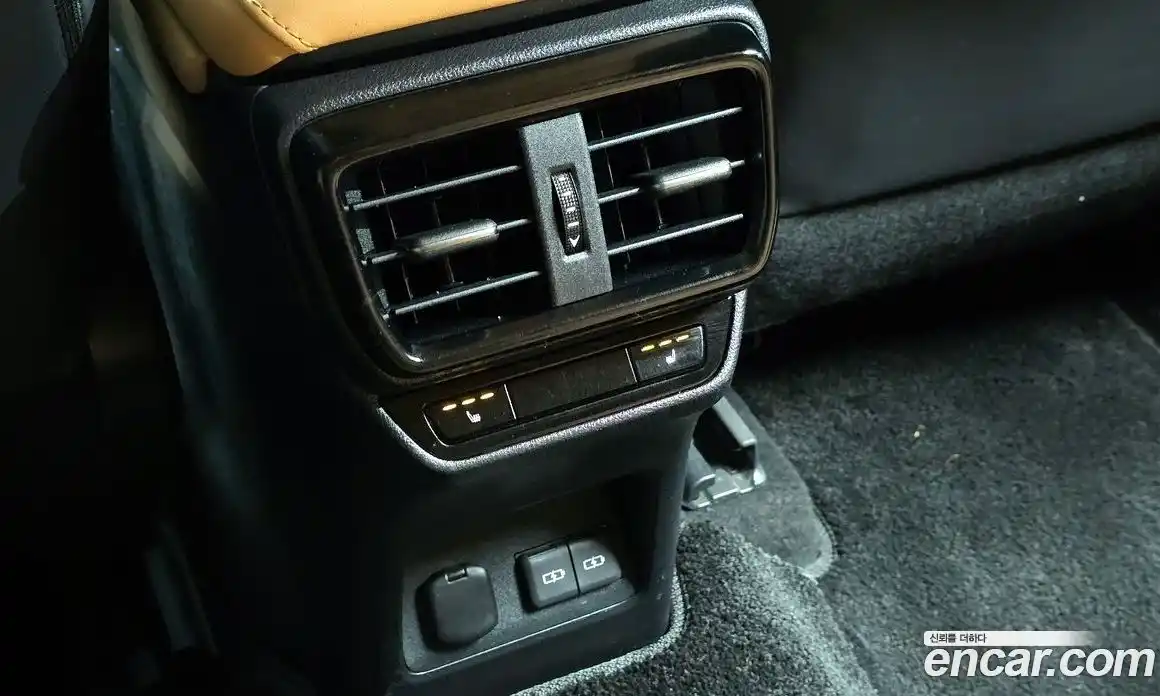 Lexus NX 2024 2.5 Автомат в Москве № 198748, фото 2