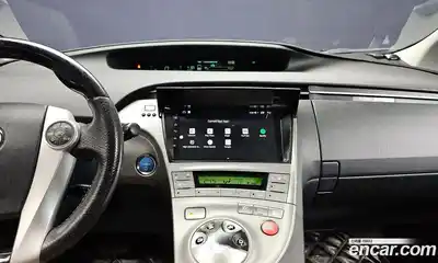 Toyota Prius 2014 1.8 Автомат в Москве № 199709, миниатюра 9