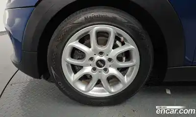 Mini Cooper 2015 1.5 Автомат в Москве № 200776, миниатюра 3