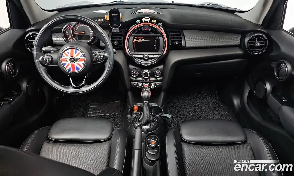 Mini Cooper 2015 1.5 Автомат в Москве № 200776, фото 4