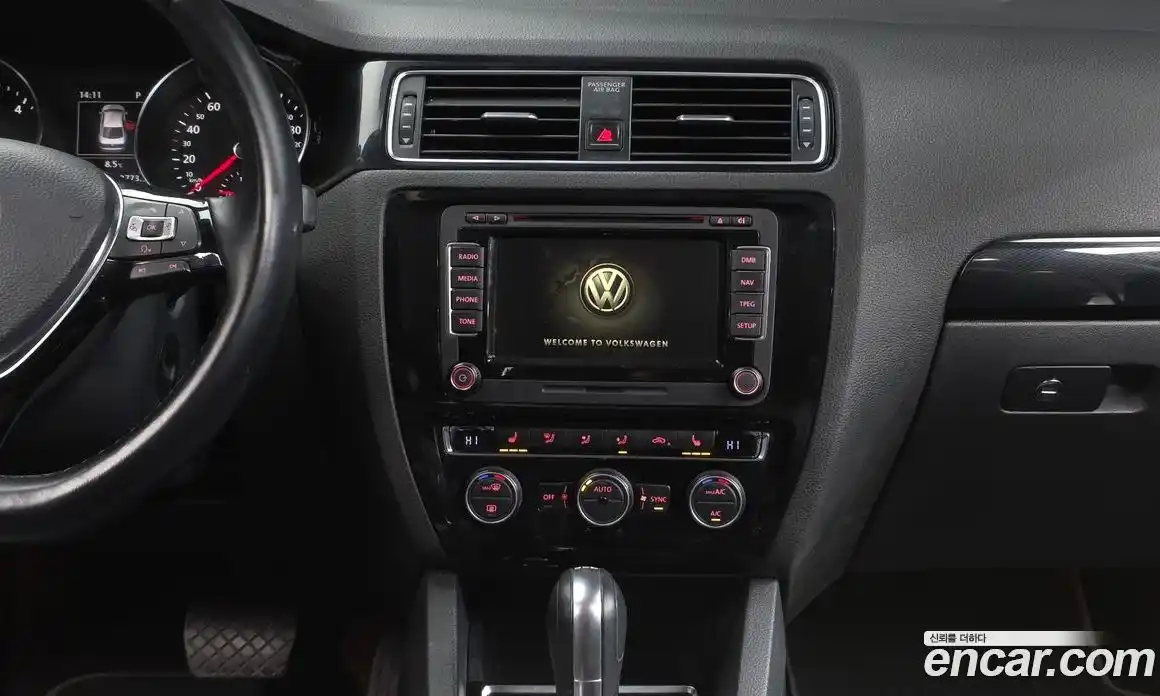 Volkswagen Jetta 2015 2.0 Автомат в Москве № 205077, фото 4