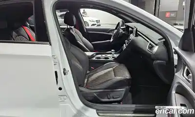 Genesis G70 2023 2.0 Автомат в Москве № 205985, миниатюра 9