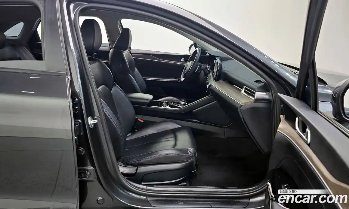 Kia K5 2022 1.6 Автомат в Москве № 20730, фото 17